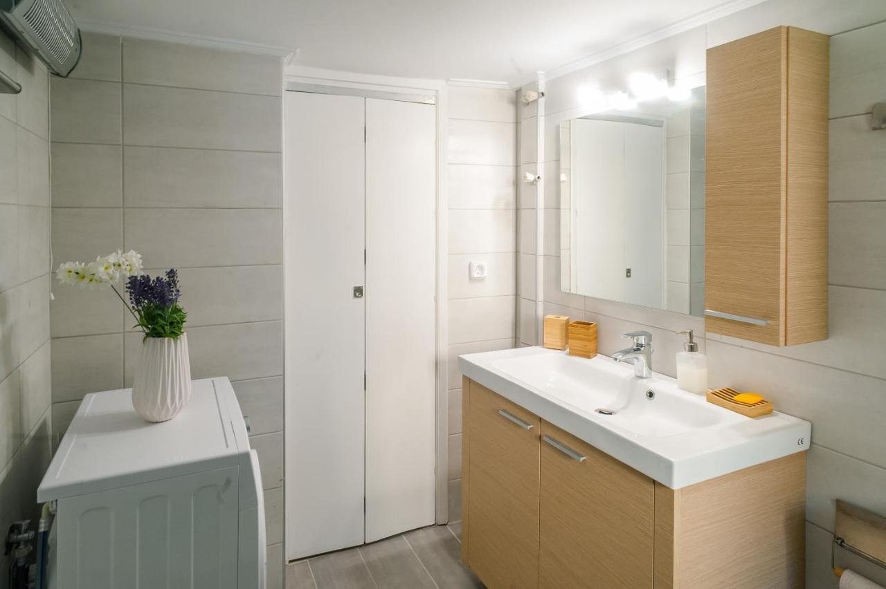 Galaxy Home Charming Apartment In Alimos เอเธนส์ ภายนอก รูปภาพ